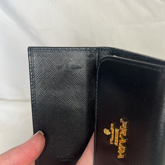 Prada Key Wallet - 6 Rings Black Saffiano Leather - Date Code 181 - Picture 13 of 15